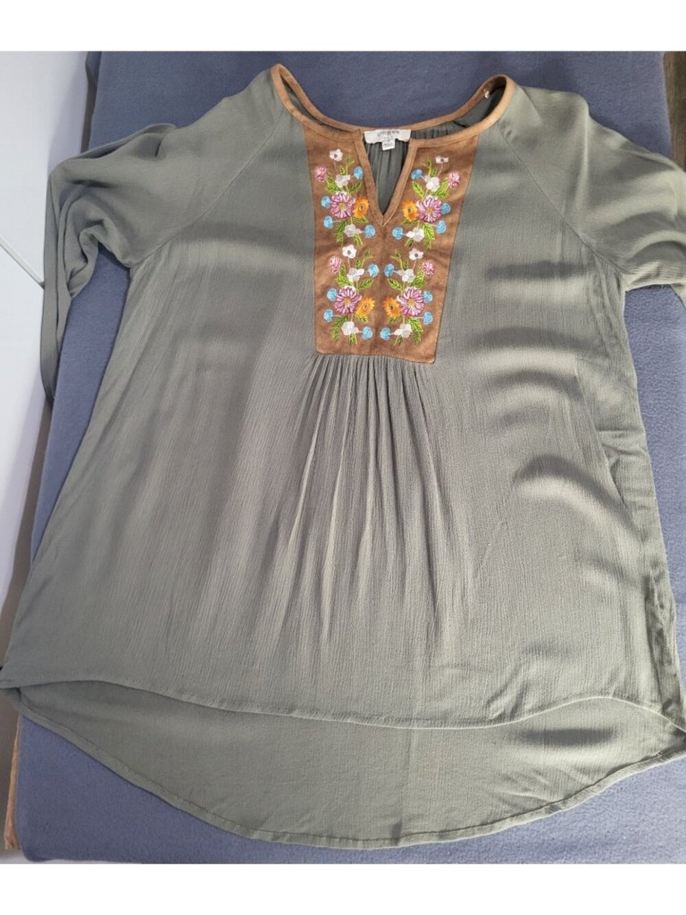 Umgee Womens SZ S Floral Embossed Peasant Boho Tunic Blouse Festival Cottage - Picture 8 of 9